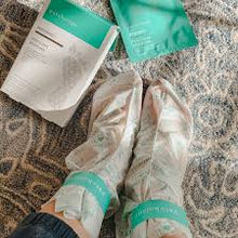 Load image into Gallery viewer, Patchology Foot Peel XL
